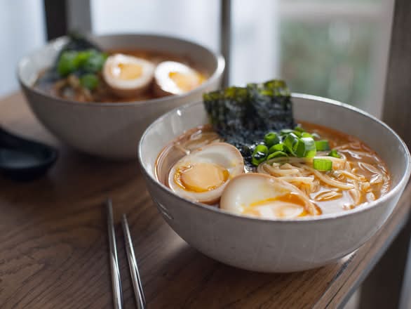 - Japanese Miso Ramen (日式味噌拉麵)
